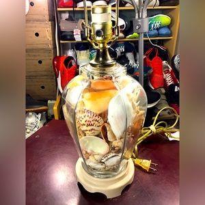 Beautiful RARE Vintage Sea Shell Filled Table Lamp, tested.